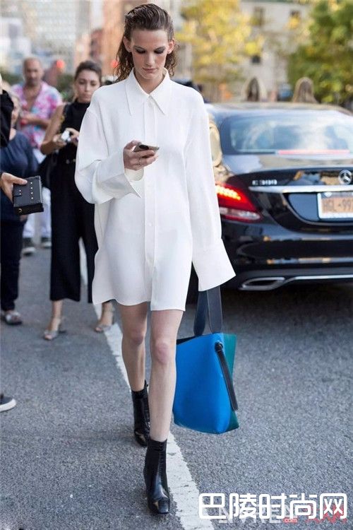 衬衫怎么搭配裙子_纳尼？随时转换风格一件衬衫就可以了？