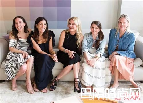 Loeffler Randall有哪些鞋子?_这些美炸天的凉鞋 各个年龄段都可以轻松驾驭