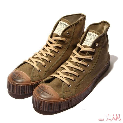 Spalwart品牌介绍_夏天这么热 来几双“性冷淡”的鞋子降降温!