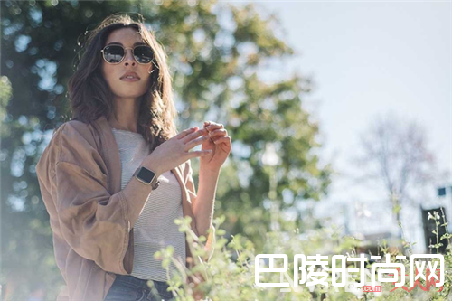 现代智能表介绍_腕间的优雅 诱惑盛夏的圣果