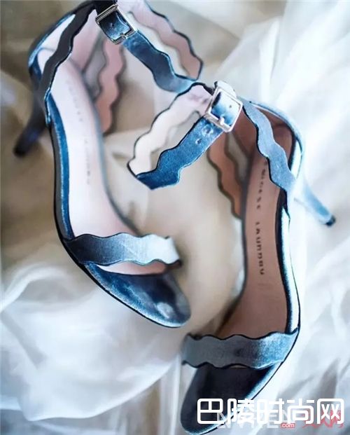 Chinese laundry有哪些鞋子?_这些美炸天的凉鞋 各个年龄段都可以轻松驾驭