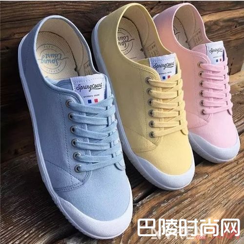 Spring Court品牌介绍_夏天这么热 来几双“性冷淡”的鞋子降降温!