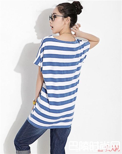 条纹T恤怎么搭配_轻松减龄元气少女穿搭 让你再青春一次