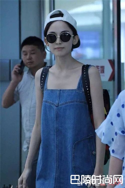 单穿背带裙_不会搭背带裙看完这四招 让你仙气满满