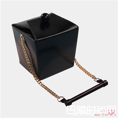 夏季仙女裙搭配北山制包所潮流吗_夏季仙女裙和什么配饰搭配潮流时尚又加分！