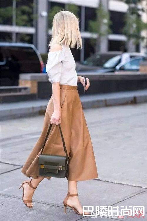 棕色+白色介绍_这个夏天的时髦从配色开始 