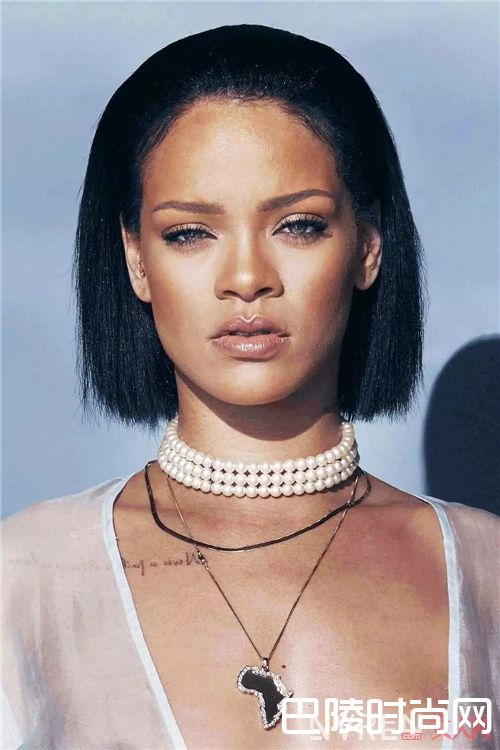 珍珠Choker如何搭配？_这个夏天 你的脖子需要一条最时髦的Choker！