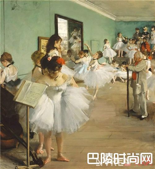 素Choker如何搭配？_这个夏天 你的脖子需要一条最时髦的Choker！