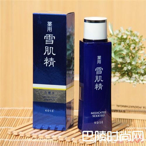 雪肌精化妆水美白产品简介_7大人气美白产品推荐:一白遮百丑也需要哪些美白产品?