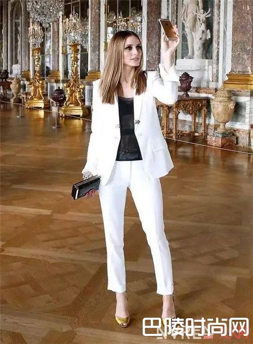 白色+白色介绍_这个夏天的时髦从配色开始 