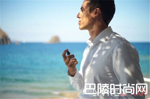 宝格丽 蓝茶古龙水自然喷雾简介_夏日炎炎，这8款清新「男香」能点缀你的个人魅力吗？
