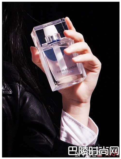 迪奥 桀骜男士古龙淡香水简介_夏日炎炎，这8款清新「男香」能点缀你的个人魅力吗？