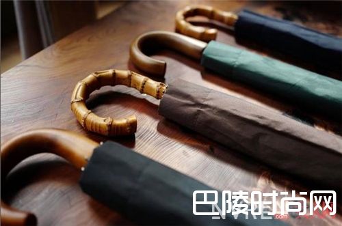 Fox Umbrellas品牌介绍_真正的时髦精 是在雨天的时候也可以那么潮！