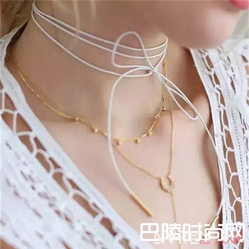 chocker如何搭配？_今年夏天最流行的10大元素 搭对了就美翻了！
