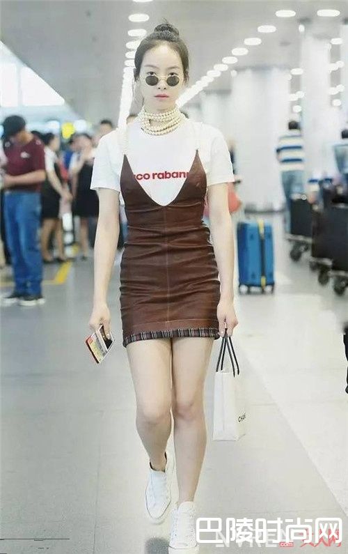 恤连衣裙_只要你学会这6招 一件T恤就能打造最省钱搭配攻略