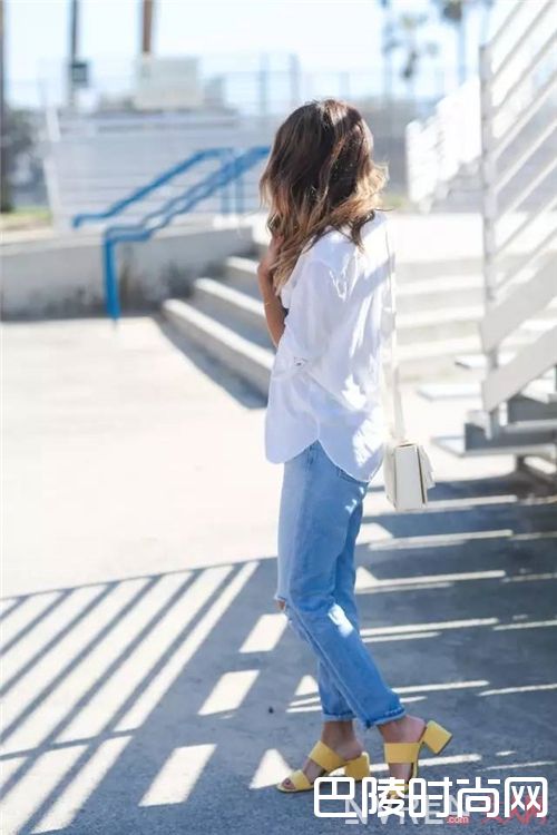 方跟穆勒鞋如何搭配？_夏装的最完美搭档 当然是一双时髦百搭的方跟鞋！