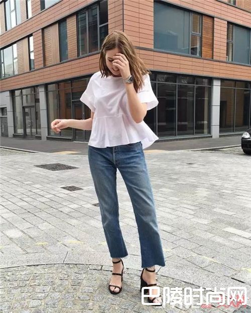 一字带搭扣方跟鞋如何搭配？_夏装的最完美搭档 当然是一双时髦百搭的方跟鞋！