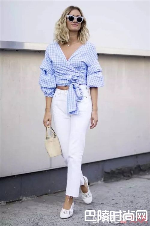 方跟单鞋如何搭配?_夏装的最完美搭档 当然是一双时髦百搭的方跟鞋!