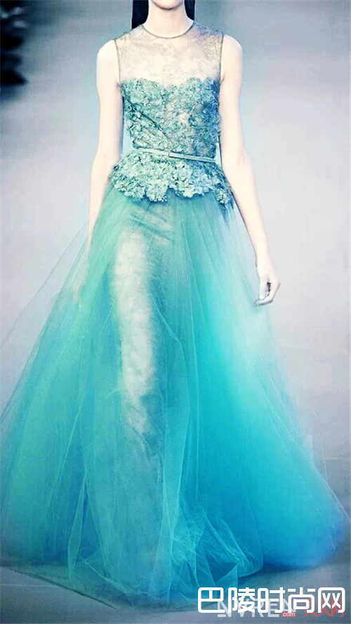 夏季“森林”色系仙女裙怎么穿搭_2017夏季8款仙女纱裙推荐：让穿出街拍时尚潮人感觉！