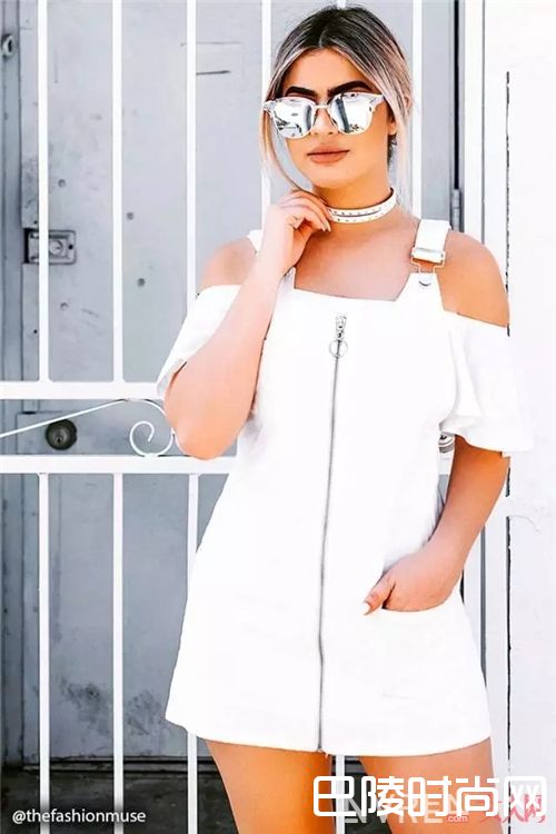 背带裙如何搭配？_听说这几款连衣裙最受男生喜欢 你都有了吗？