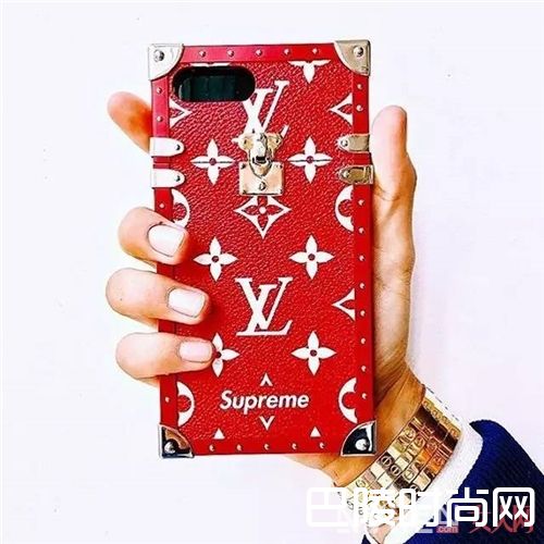 Supreme x Louis Vuitton联乘系列_这些能让你疯狂的联乘系列 让你剁手都不带犹豫的！