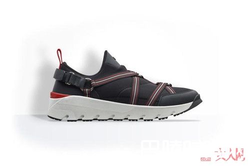 Dior 饰带跑鞋_YEEZY很贵？看完价格这三双鞋子笑了