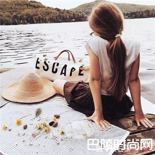 个性字母帆布包如何搭配?_结实耐用又能装、价格亲民又好看 这个包太赞了!