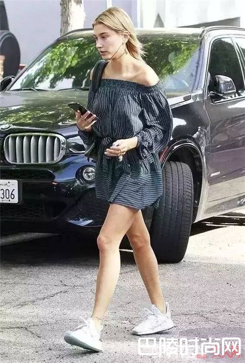 小白鞋+衬衫裙介绍_最舒适最时髦的穿搭 还是得小白鞋