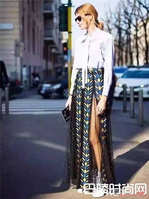 小白鞋+半身长裙介绍_最舒适最时髦的穿搭 还是得小白鞋