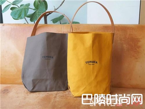 优雅极简帆布包如何搭配?_结实耐用又能装、价格亲民又好看 这个包太赞了!