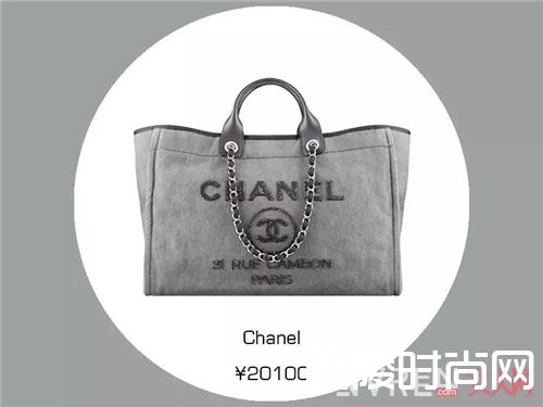 个性字母帆布包如何搭配?_结实耐用又能装、价格亲民又好看 这个包太赞了!