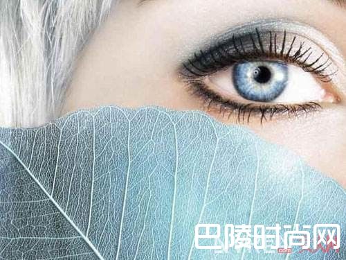 雅诗兰黛鲜活亮采眼部凝露简介_新一季美妆又有哪些单品可以击中你的心？