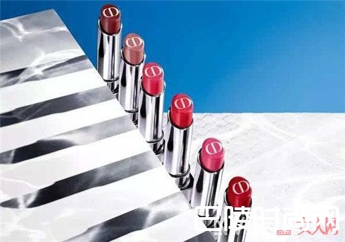 Dior迪奥魅惑唇膏简介_新一季美妆又有哪些单品可以击中你的心？