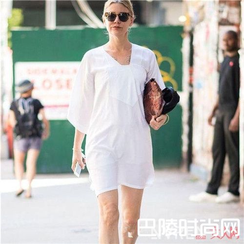 职场styel介绍_那些年记忆中的小白裙 换个方式或许更美哦