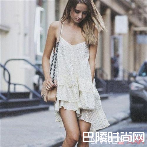 性感styel介绍_那些年记忆中的小白裙 换个方式或许更美哦