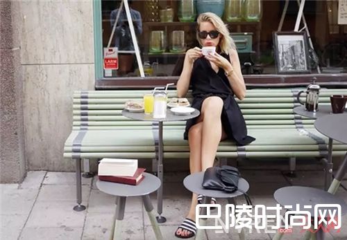 运动式凉拖如何搭配？_拖鞋是居家之物？潮流的人都把它们穿出门了！