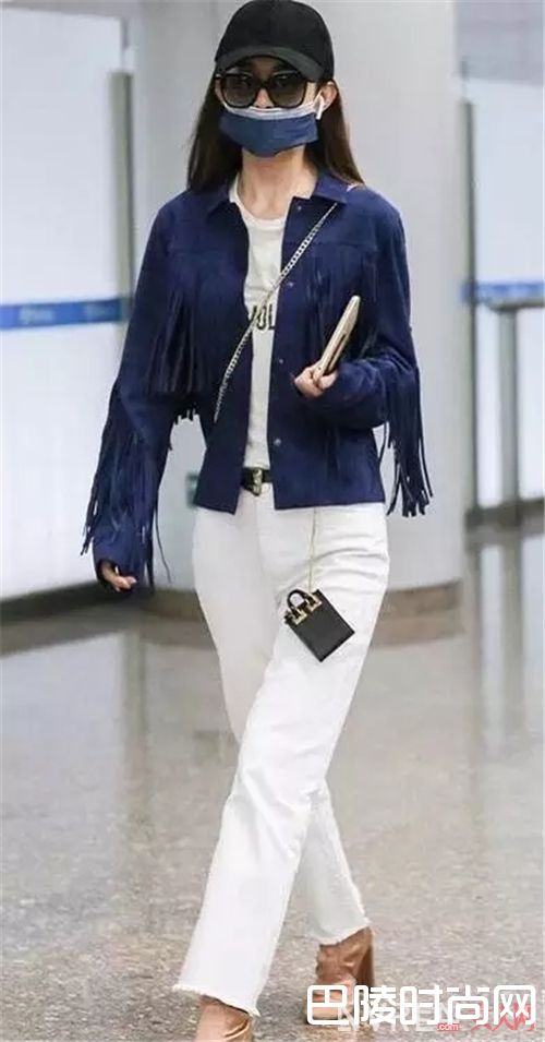 哪些明星背过迷你包？_精致时髦又百搭的迷你包 轻松点亮时髦造型