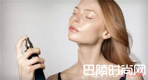 干皮肤脱妆怎么办？_学会这些补妆技巧 再也不用担心脱妆问题了！