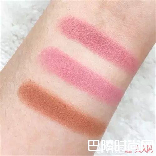 腮红脱妆怎么办？_夏季不脱妆秘籍 这些防水防汗的彩妆你有了吗？