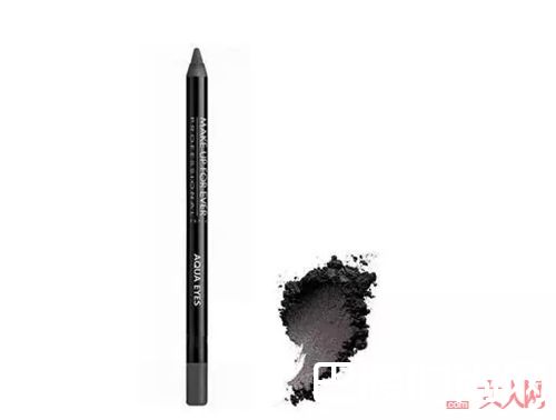 眼线晕妆怎么办？_夏季不脱妆秘籍 这些防水防汗的彩妆你有了吗？