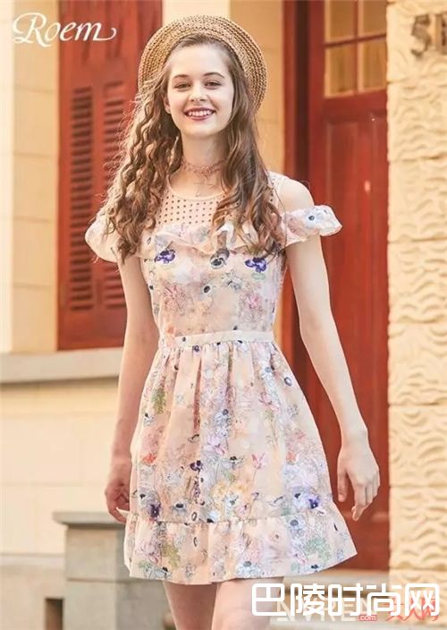 印花服饰推荐_玩转好这两个时尚元素 让你在这个夏天更加出众