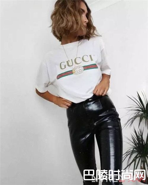 LOGO T恤介绍_这5件T恤 怎么穿怎么潮