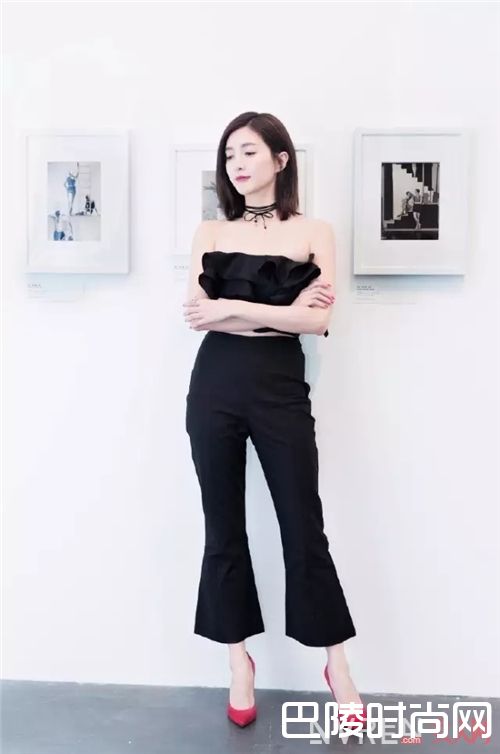 如何挑选露肩装?_露出清凉、穿出风情 今年的露肩装就该这样穿!