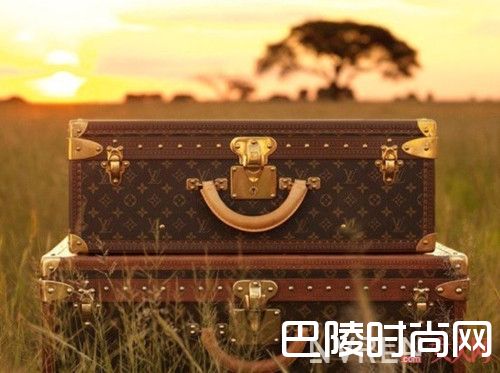LouisVuitton 路易威登旅行箱特点是什么_选行李箱的重点是什么？选对行李箱让你的旅客照都能成为潮街拍！