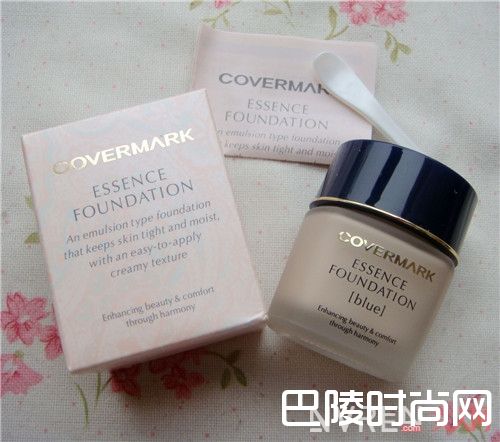 Covermark 中草粉霜简介_夏日最新款粉底：10款控油粉底让你妆面清爽完美一整天！