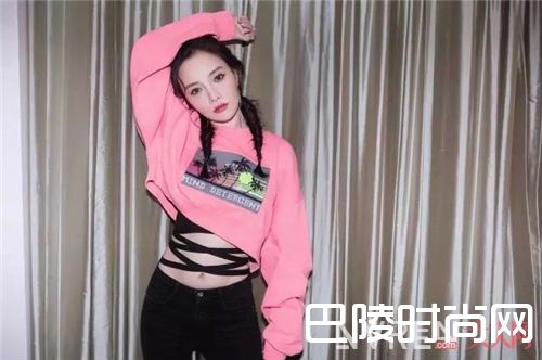 粉色系服饰如何搭配？_穿上这些少女风 一起做个阳光明媚的美少女