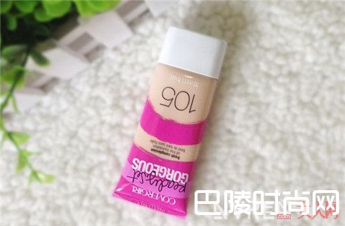Cover girl无油清透粉底液简介_夏日最新款粉底:10款控油粉底让你妆面清爽完美一整天!