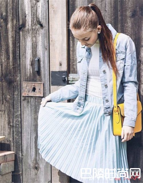 黄色包包搭配_都说女孩子黄一点才可爱 那不妨从搭配开始黄起来吧