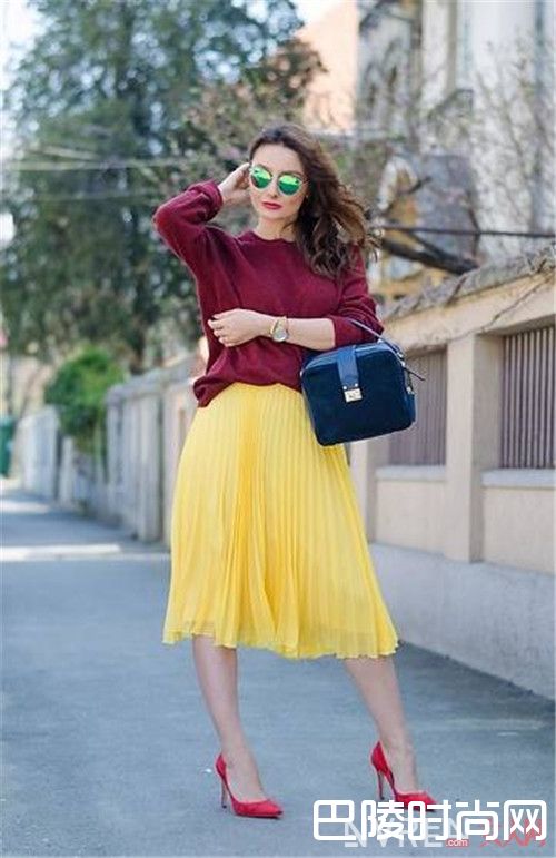 黄色裙子搭配_都说女孩子黄一点才可爱 那不妨从搭配开始黄起来吧