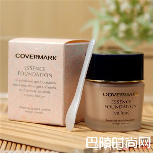 Covermark 中草粉霜简介_夏日最新款粉底：10款控油粉底让你妆面清爽完美一整天！